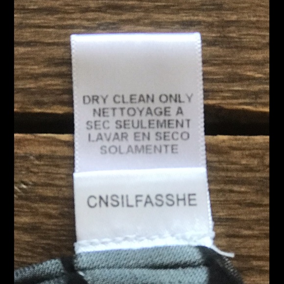 Pre-owned BCBG Max Azria Polka Dot Blouse, Size M - Picture 9 of 9